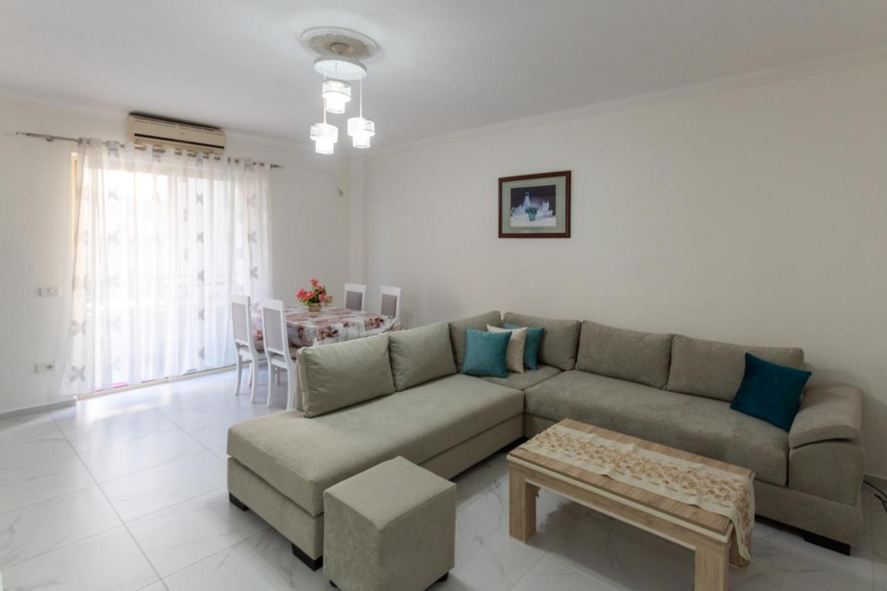 Comfortable Apartment Next To The Beach Durrës 外观 照片